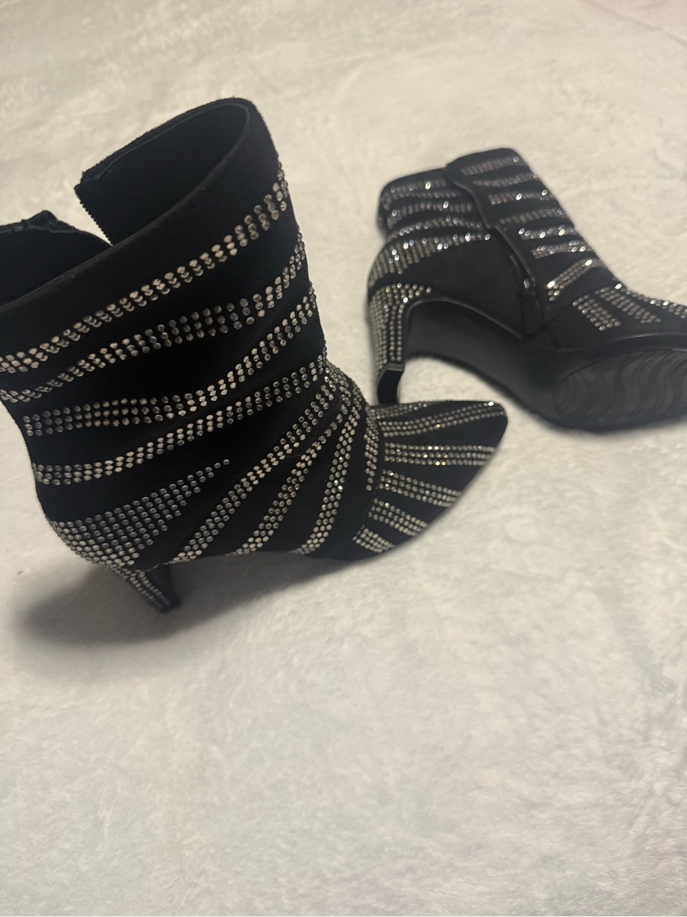 Betsey Johnson Black Rhinestone-Striped Ankle Booties size 7